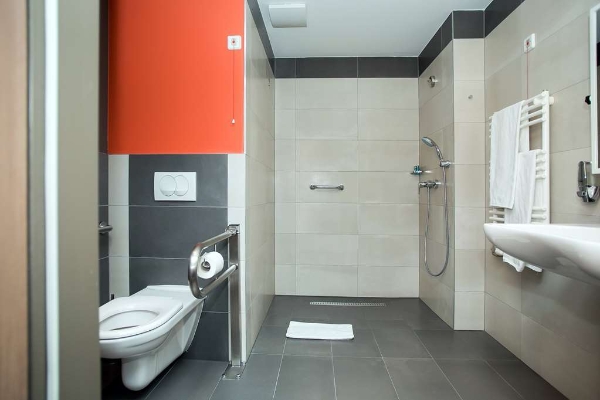 Best Western Plus Lakeside Hotel